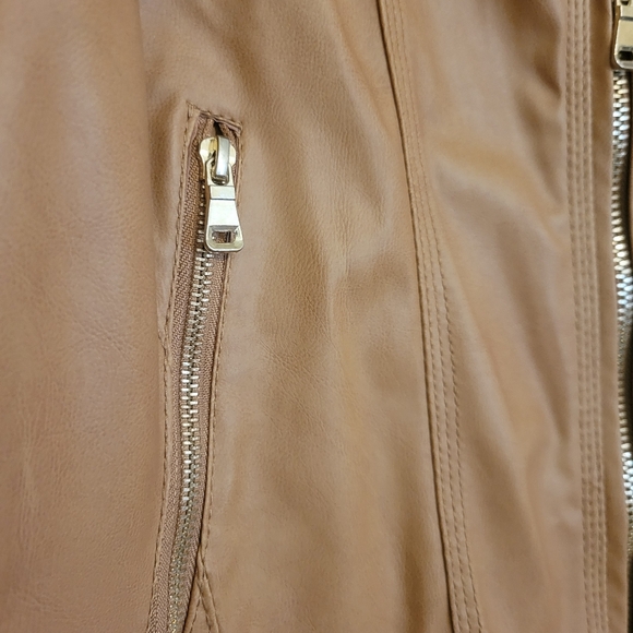 NWOT SIZE 2X. WOMENS JACKET WITH DETACHABLE HOOD - Picture 5 of 16